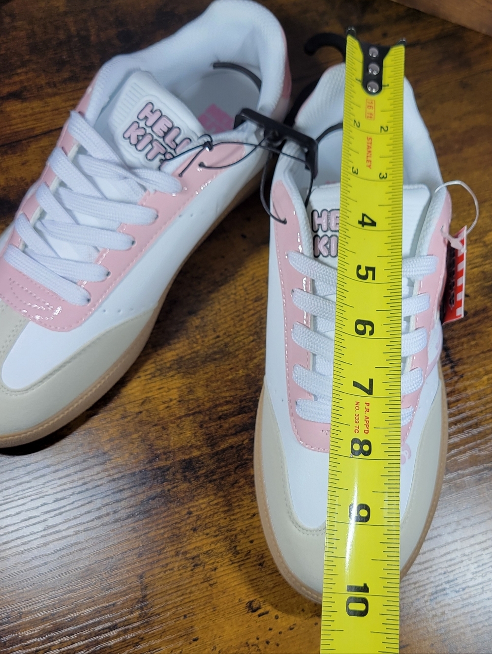 Hello Kitty White Pink Low-Profile Graphic Sneakers ladies size 9 - Picture 7 of 11